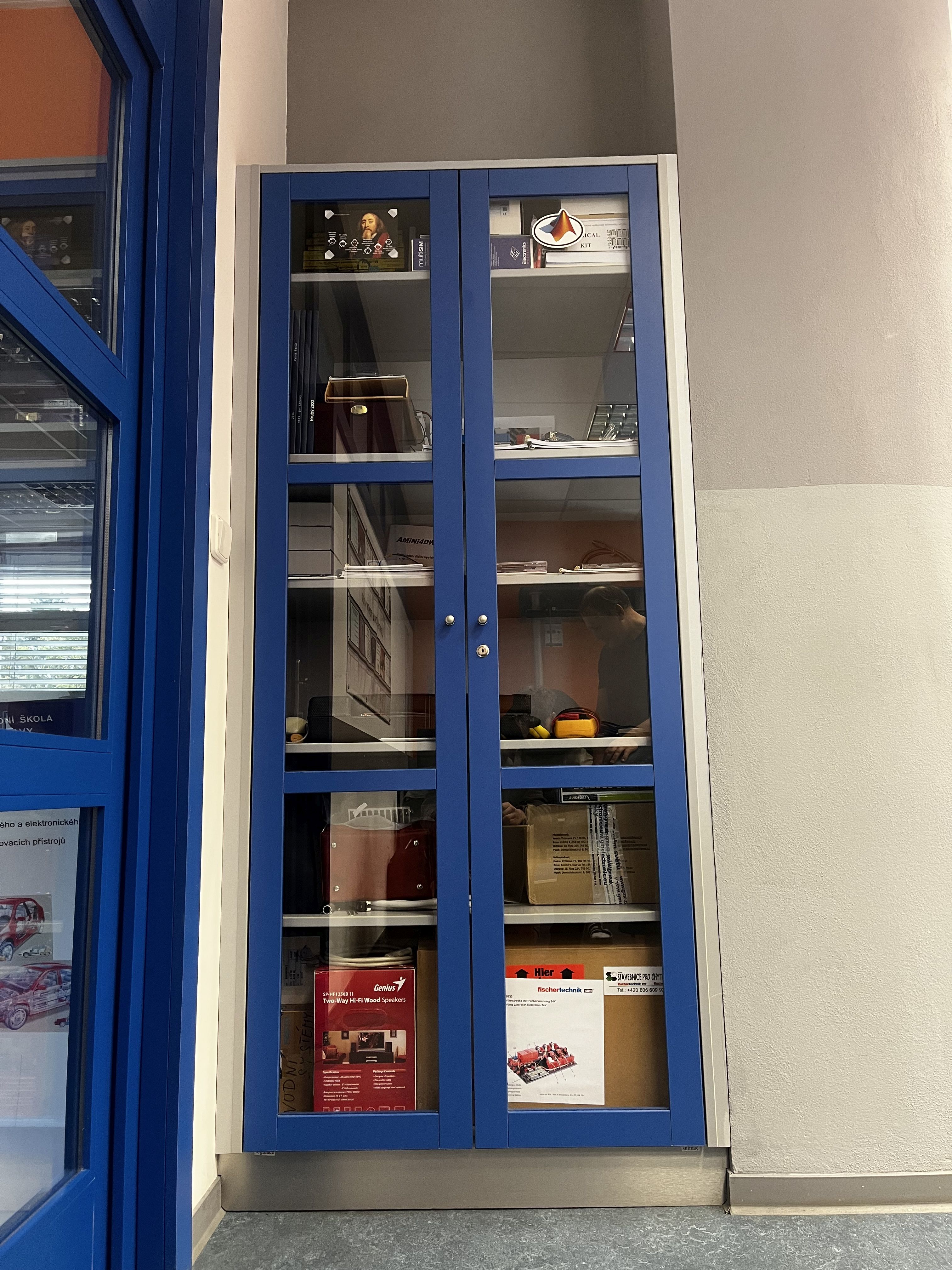 LoAI_library.jpg