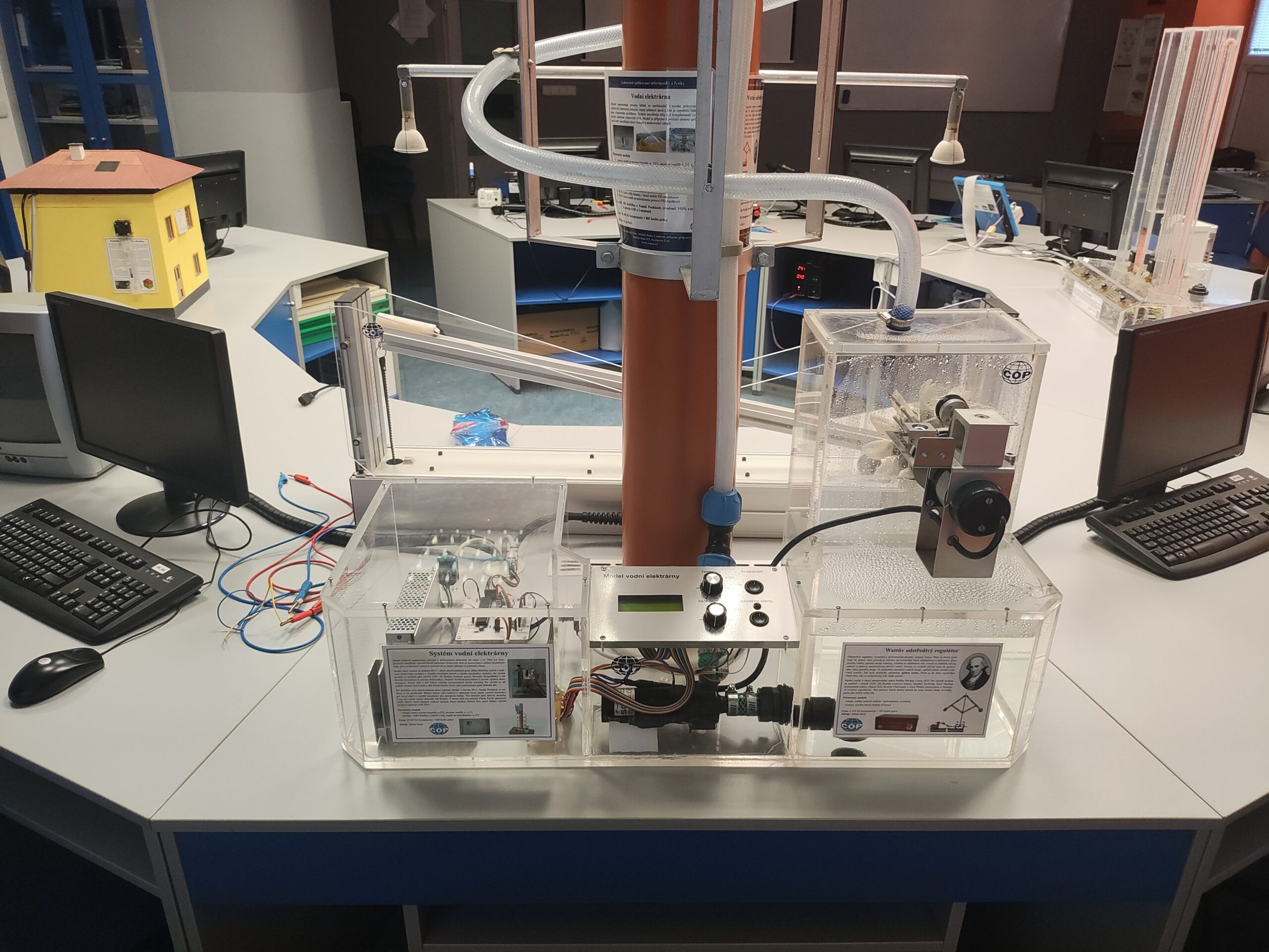 Model přečerpávací elektrárny